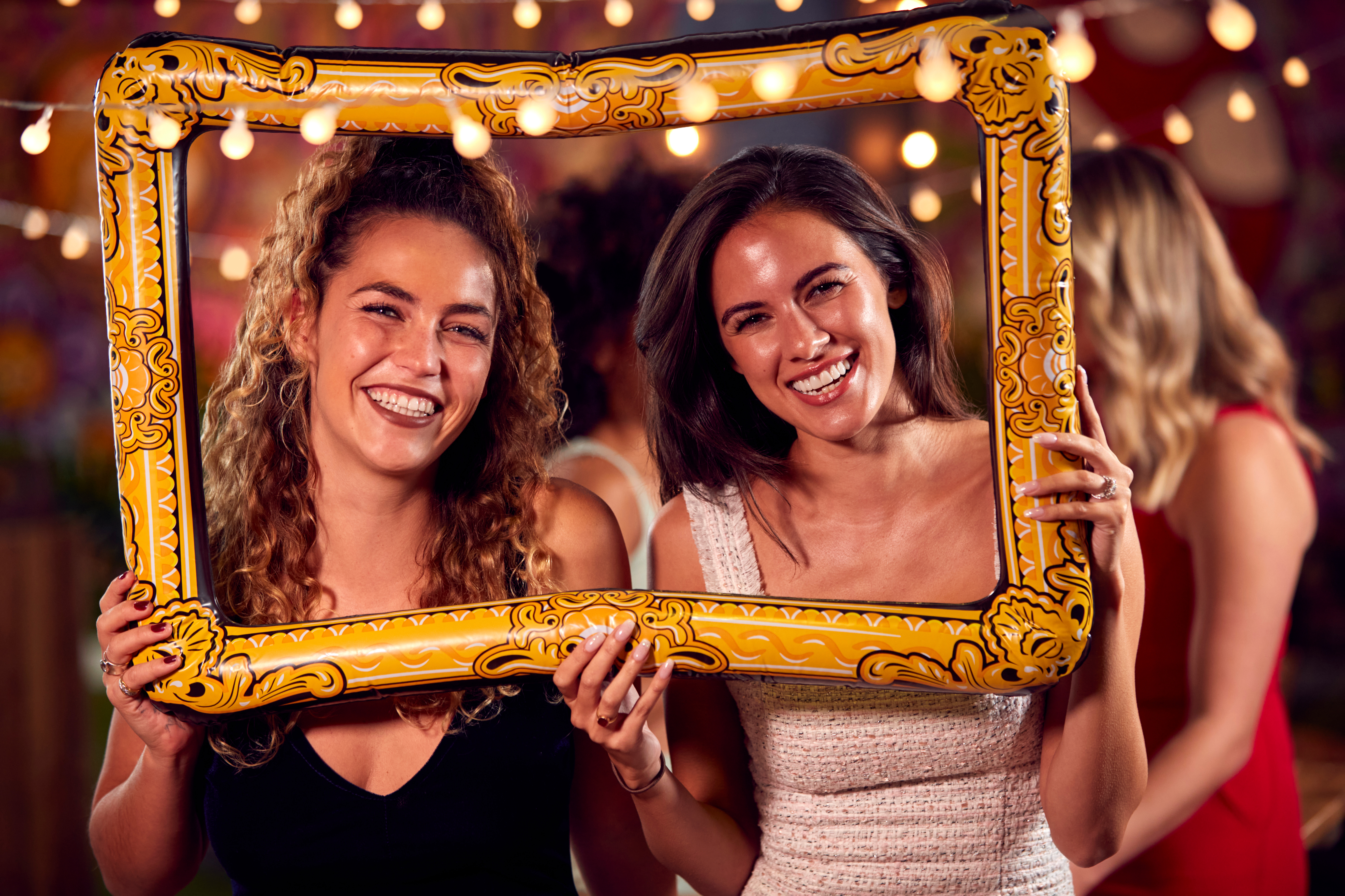 The Benefits of Having a Photo Booth at Your Venue